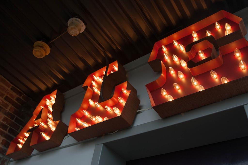 The Bow Hotel Портсмут Экстерьер фото